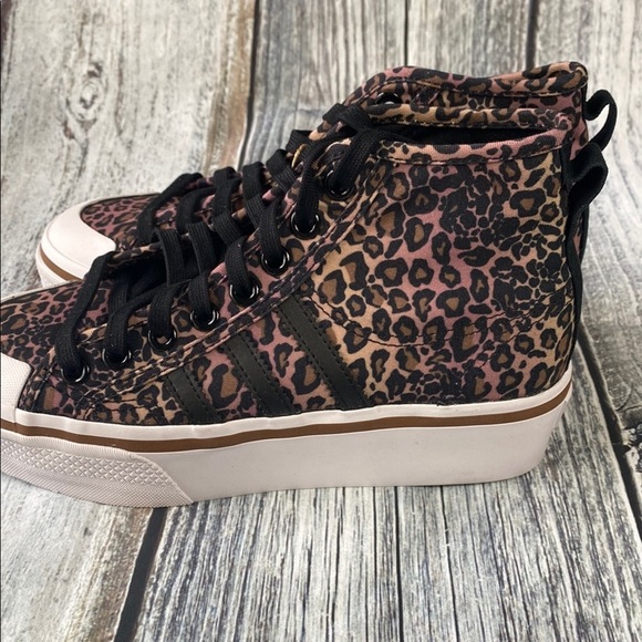 Adidas Leopard Print Mid-Tops in Black and Pink Sz 6 - Picture 5 of 12